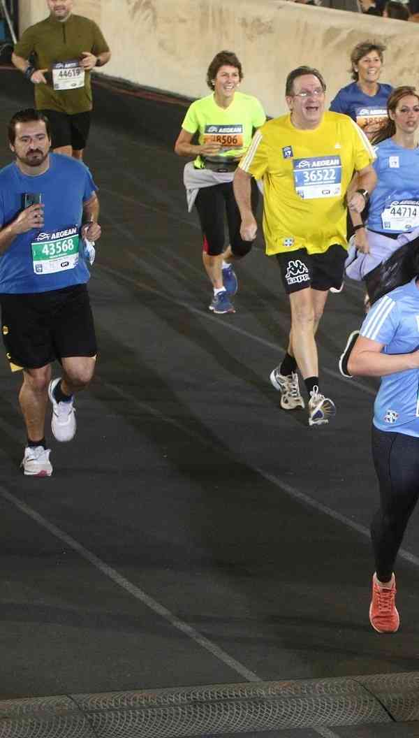 Dr. Harald Hildebrandt Einlauf Marathonstadion Athen 2019
