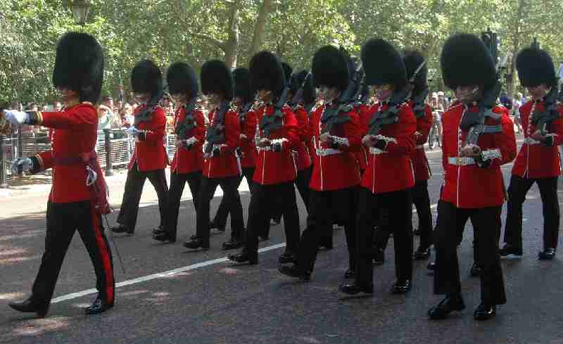 Wachablösung Buckingham-Palast London (Juli 2018)